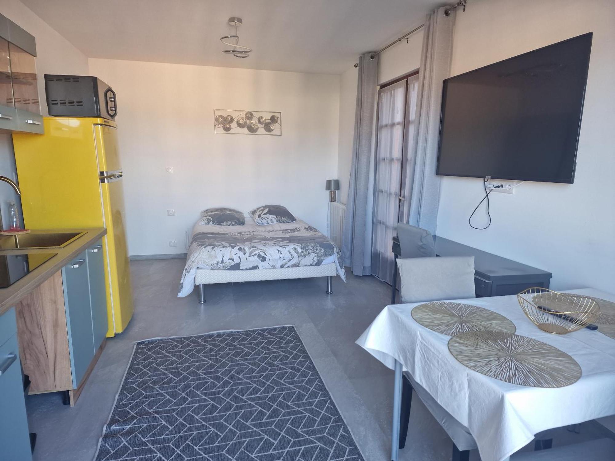 Ravissant Appartement Saint-Raphael Piscine Екстериор снимка
